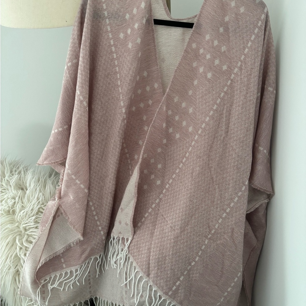 Gentle Fawn Pink and Cream Poncho
